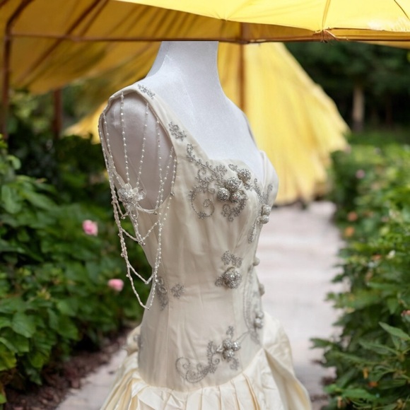 ST.Pucchi by Rani #9385 Bridal Ball Gown Wedding DRESS SZ 10 SiLk Ivory #5 - Picture 3 of 11